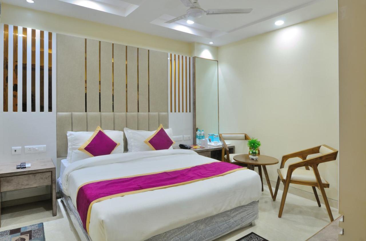 Hotel Worth Newly Bulit - New Delhi Luaran gambar
