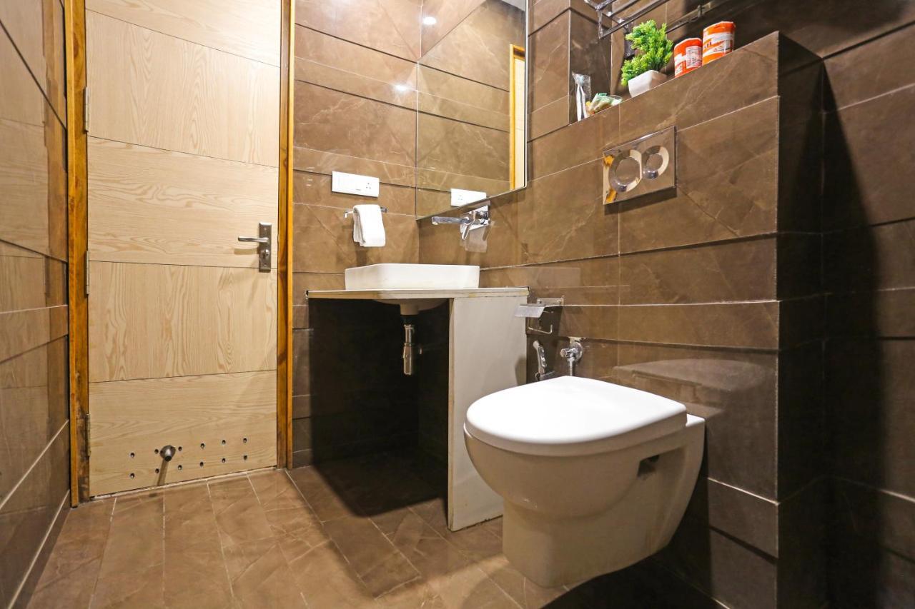 Hotel Worth Newly Bulit - New Delhi Luaran gambar