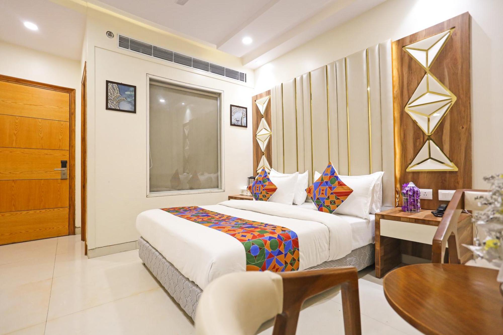 Hotel Worth Newly Bulit - New Delhi Luaran gambar